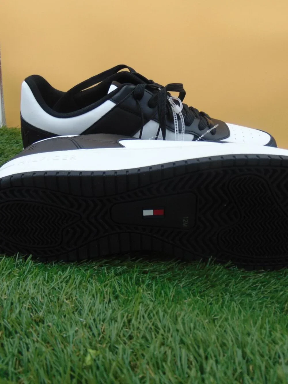 Tommy Hilfiger Tennis Shoes sneakers Men's Size 12 NEW NO BOX